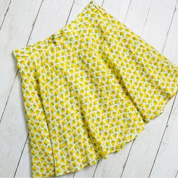 Forever 21 Exclusive Lemon\Orange Print‎ Skater Skirt Size XS - Picture 2 of 7